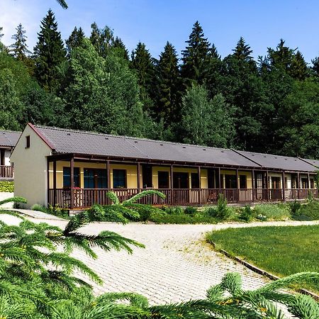 Resort Lesni Lazne Zvánovice 外观 照片