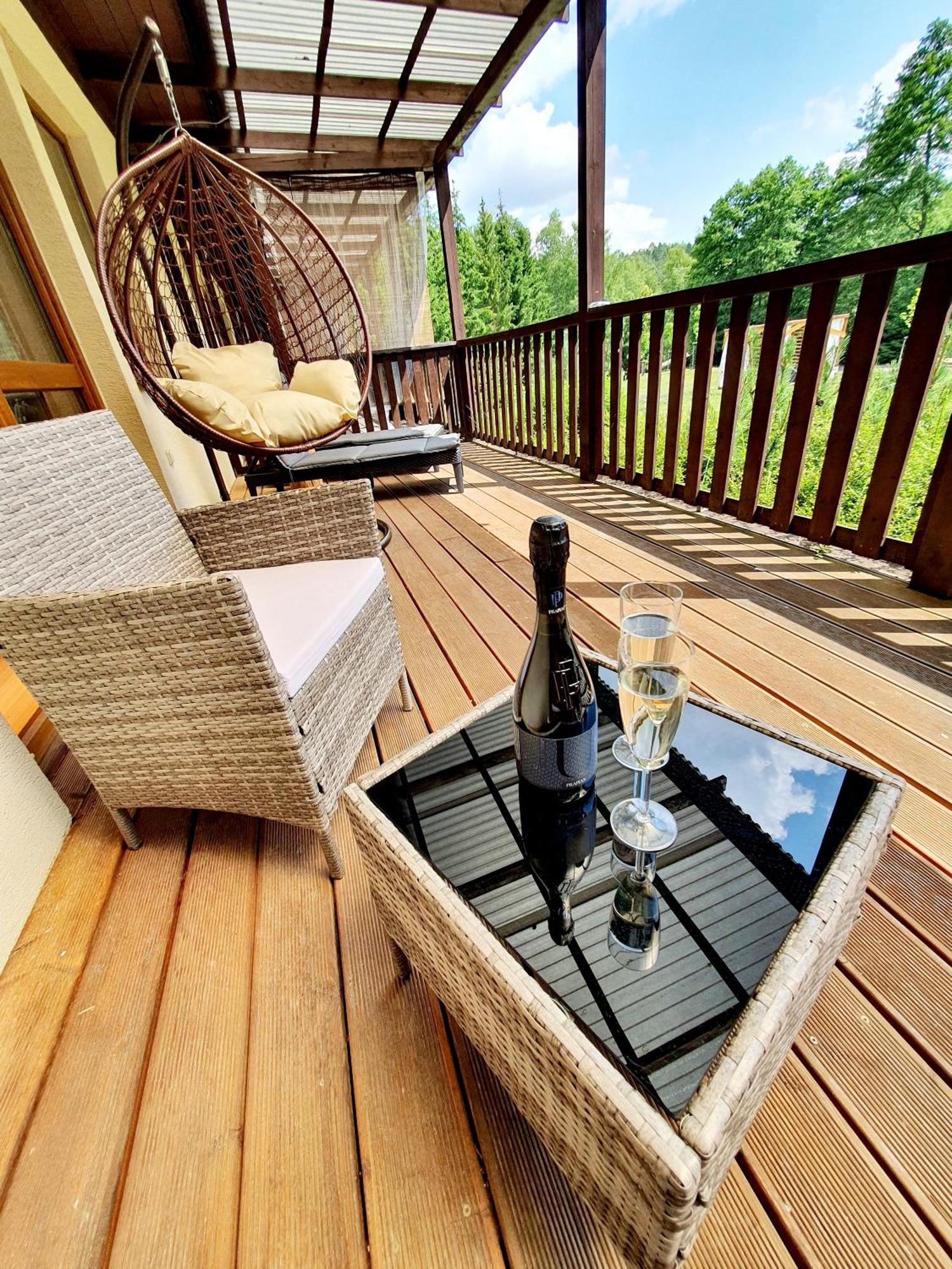 Resort Lesni Lazne Zvánovice 外观 照片