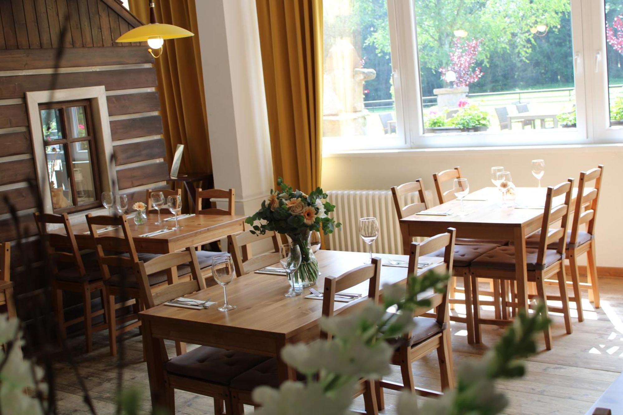 Resort Lesni Lazne Zvánovice 外观 照片